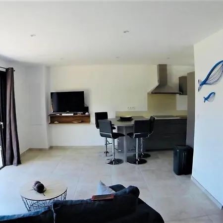 Belle Individuelle Avec Vue Montagne A 1,5km De La Plage